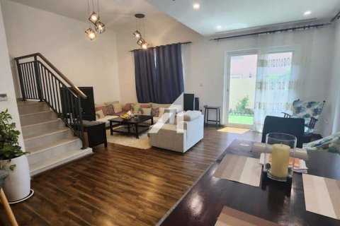 Villa de 4 dormitorios en Dubai Land, UAE No. 148373 16