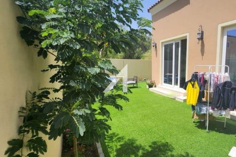 Villa de 4 dormitorios en Dubai Land, UAE No. 148373 7