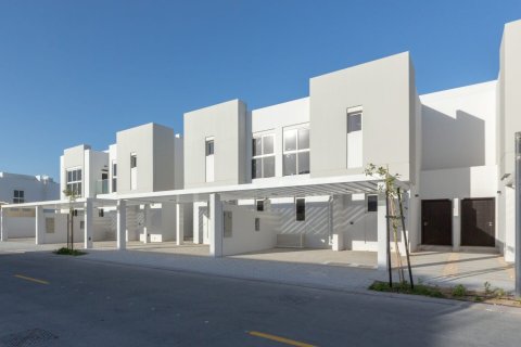 Квартира с 3 спальнями в Arabella Townhouses, ОАЭ №166977 20