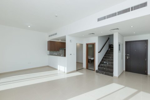 Квартира с 3 спальнями в Arabella Townhouses, ОАЭ №166977 12