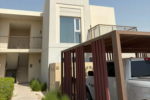 Квартира с 2 спальнями в EMAAR South, ОАЭ №166978 11
