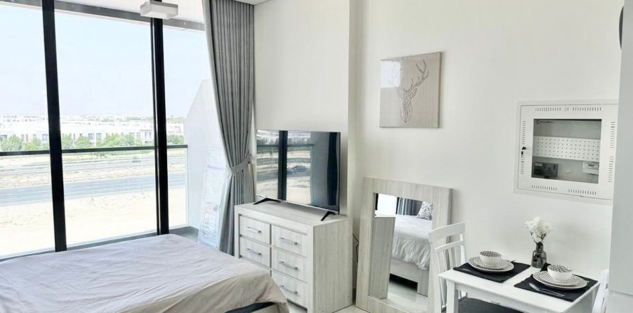 Studio Apartment in Dubai Studio City, UAE No. 169402