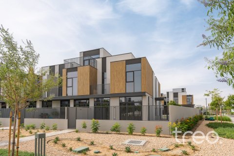 4 bedrooms Villa in Mudon, UAE No. 173587