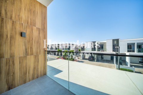 Villa de 3 dormitorios en Ruba, UAE No. 149800