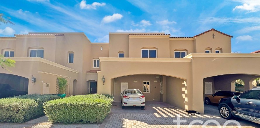3 غرف نوم فيلا في Bella Casa, الإمارات العربية المتحدة رقم 174179