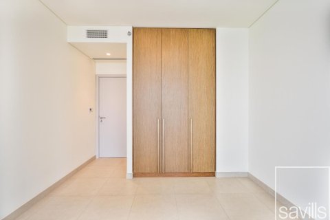 Квартира с 2 спальнями в EMAAR Beachfront, ОАЭ №194597 7