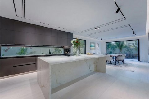 Villa de 4 dormitorios en Dubai, UAE No. 183454 5