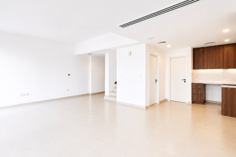 3 bedrooms Townhouse in Dubai, UAE No. 183457 5