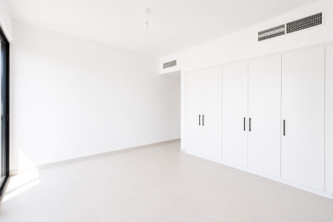 3 bedrooms Townhouse in Dubai, UAE No. 183457 6
