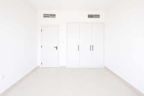 3 bedrooms Townhouse in Dubai, UAE No. 183457 8
