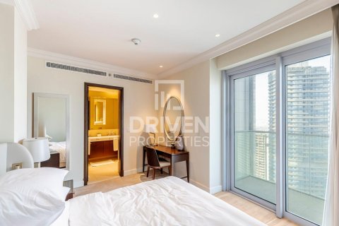 Apartment de 2 dormitorios en The Address Residence Fountain Views, UAE No. 84285 12
