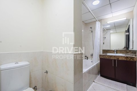 Квартира с 3 спальнями в Джумейра Вилладж Серкл, ОАЭ №83741 10
