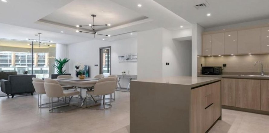 Apartment de 3 dormitorios en Dubai, UAE No. 140360
