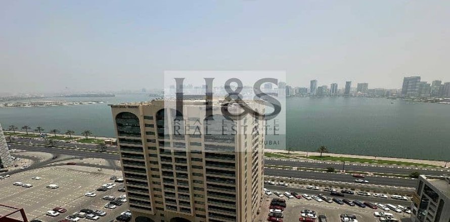 Land de 2406m² No. 112635