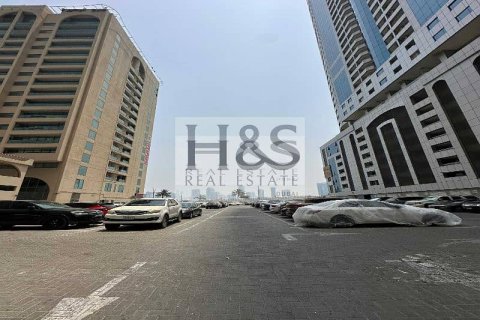 Land de 2406m²  No. 112635 10