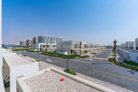 Вилла с 4 спальнями в Town Square, ОАЭ №162276 21