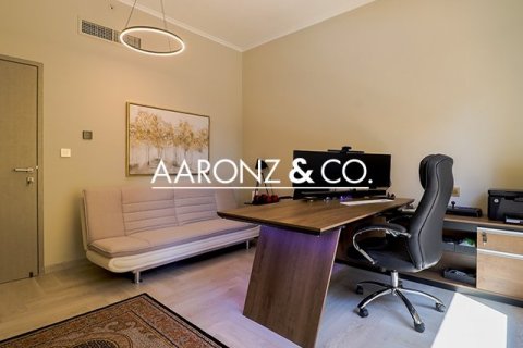 3 bedrooms Apartment  No. 110081 15