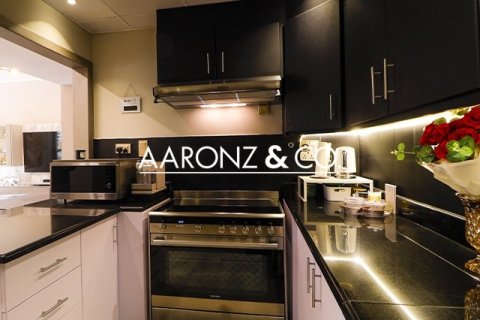 3 bedrooms Apartment  No. 110081 16