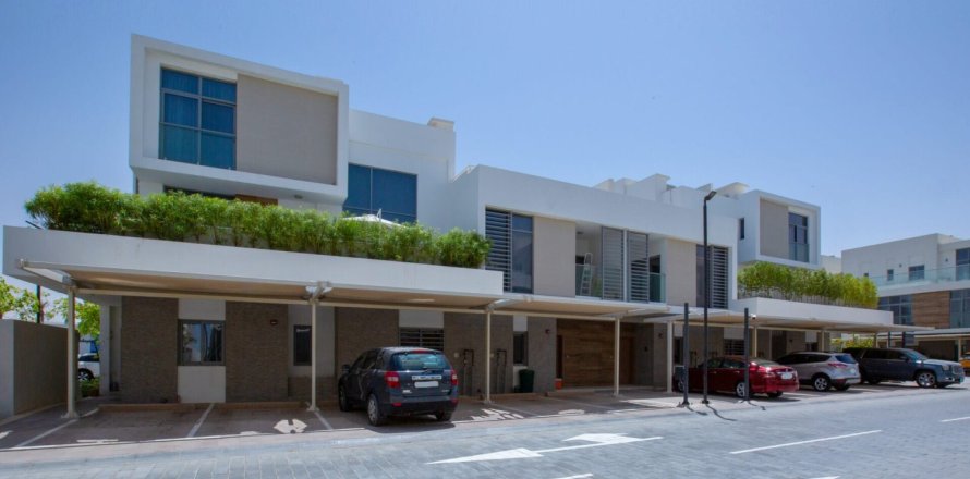 Apartment de 2 dormitorios en Dubai, UAE No. 168546