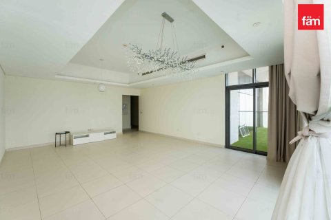 Квартира с 3 спальнями №107505 4