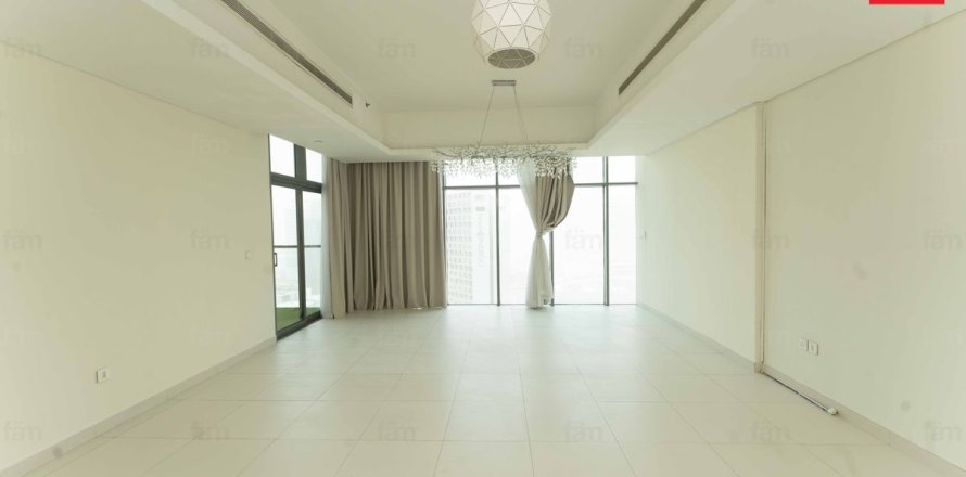 Квартира с 3 спальнями №107505