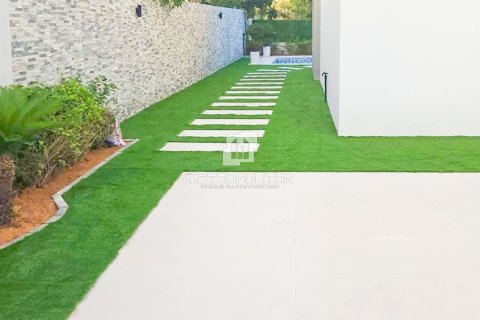 Villa de 5 dormitorios No. 129123 16