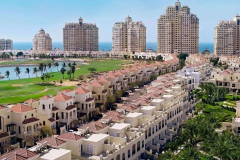 4 bedrooms Townhouse in Ras Al Khaimah, UAE No. 183712 10