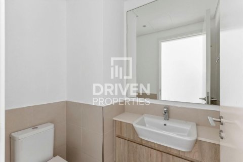 Квартира с 2 спальнями в Executive Residences, ОАЭ №193776 10