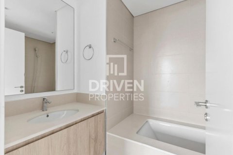 Квартира с 2 спальнями в Executive Residences, ОАЭ №193776 9