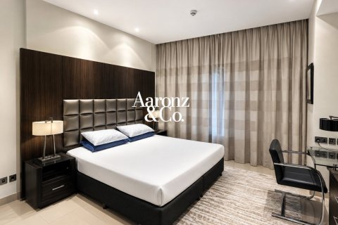 2 bedrooms Apartment in Jumeirah Lake Towers, UAE No. 161613 4