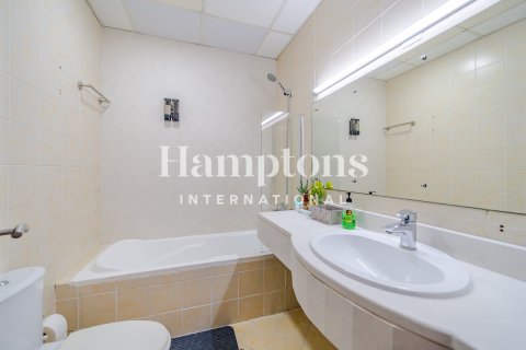 Квартира с 1 спальней в The Address Dubai Marina, ОАЭ №186341 22