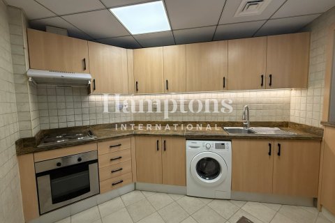 Apartment de 2 dormitorios en The Address Dubai Marina, UAE No. 186339 19