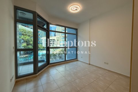 Apartment de 2 dormitorios en The Address Dubai Marina, UAE No. 186339 6