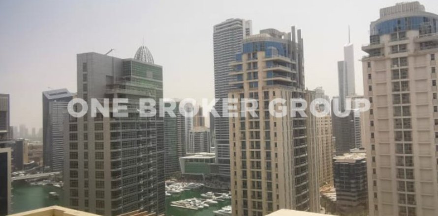 Appartement de 2 chambres à Dubai, UAE No. 95741