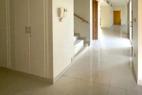 4 غرف نوم عقار تجاري في Al Raha Gardens, الإمارات العربية المتحدة رقم 10153 13