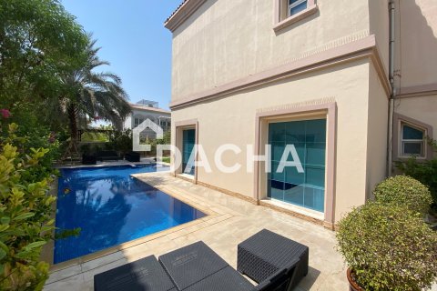 Вилла с 3 спальнями в Jumeirah Village Triangle, ОАЭ №155738 22