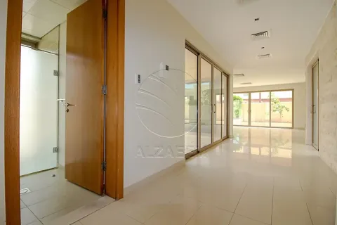 Villa de 4 dormitorios en Al Raha Gardens, UAE No. 150107 9