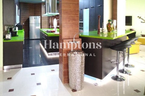 7 غرفة نوم  فيلا في Emirates Hills, الإمارات العربية المتحدة رقم 150112 6