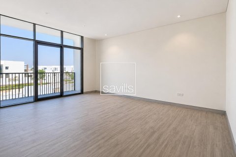 4 bedrooms Villa in Abu Dhabi, UAE No. 199202 9