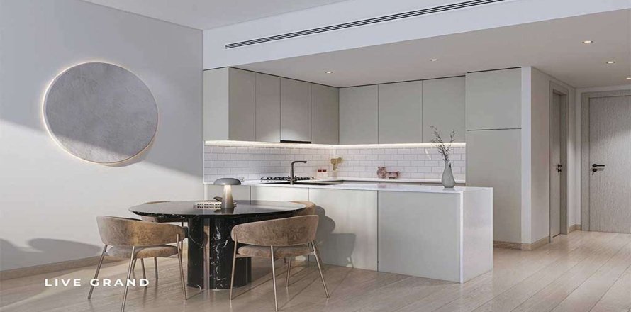 Studio Apartment in Dubai Land, UAE No. 170367