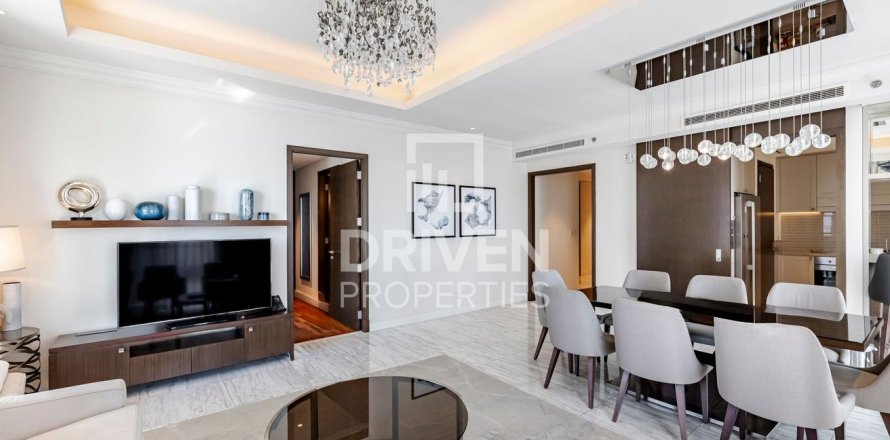Квартира с 4 спальнями в The Address Residence Fountain Views, ОАЭ №85580