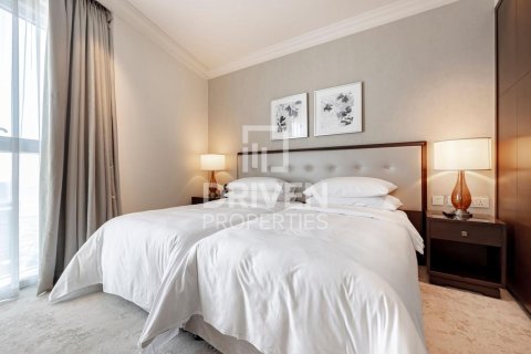 Квартира с 4 спальнями в The Address Residence Fountain Views, ОАЭ №85580 4