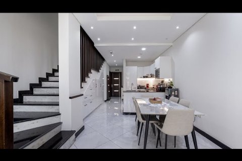 Townhouse de 2 dormitorios  No. 114032 3