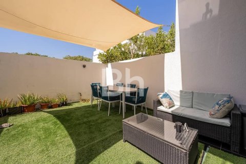 Townhouse de 2 dormitorios  No. 114032 5