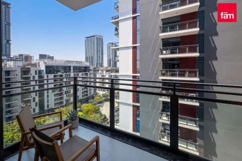 2 bedrooms Apartment in Dubai, UAE No. 198624