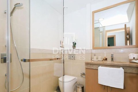 2 bedrooms Apartment in Burj Vista, UAE No. 193352 7