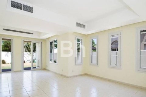 Villa de 3 dormitorios  No. 114396 6