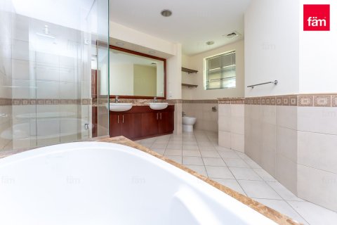 2 bedrooms Apartment in Palm Jumeirah, UAE No. 168431 6