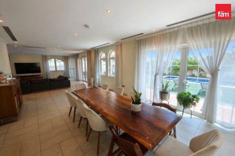 5 bedrooms Villa in Jumeirah Park, UAE No. 168429 3