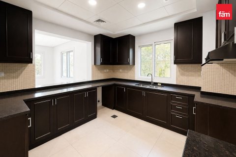 3 bedrooms Townhouse in Dubai, UAE No. 168428 7